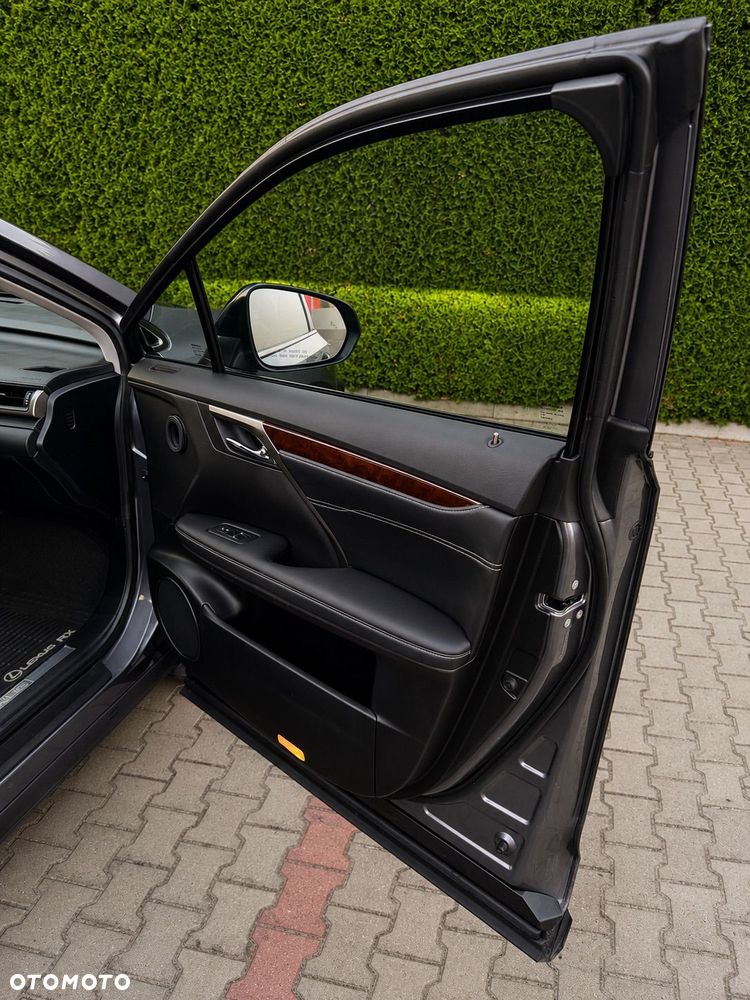 Lexus RX - 12