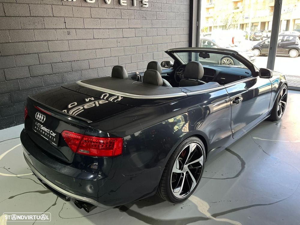 Audi A5 Cabrio 2.0 TDi Multitronic S-line - 32