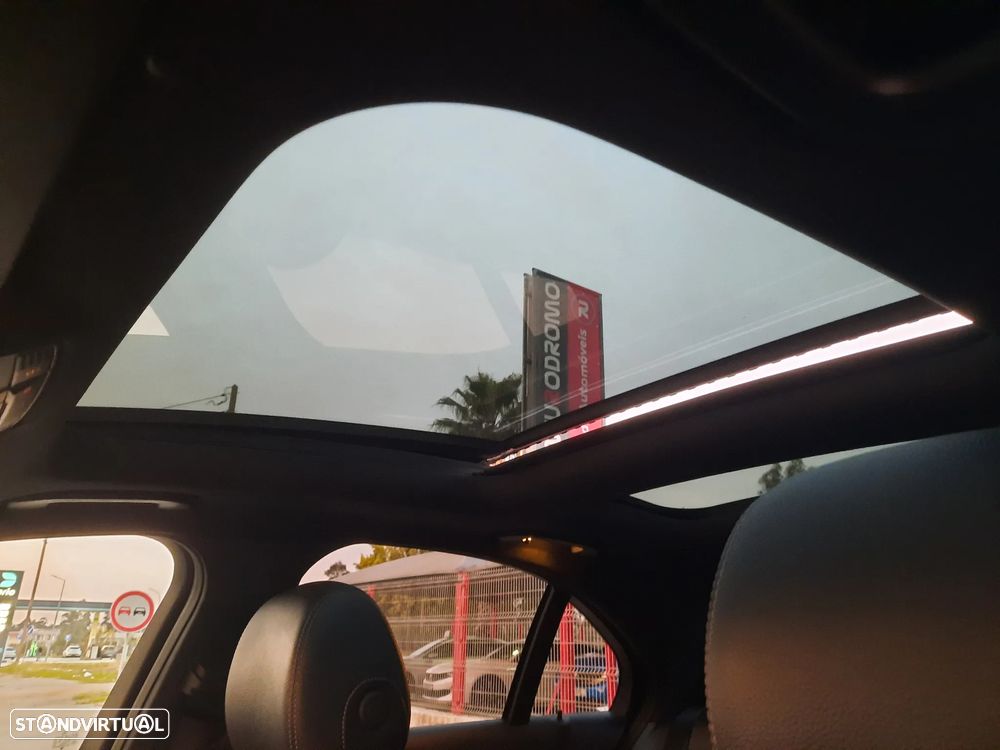 Mercedes-Benz C 300 de AMG Line - 25