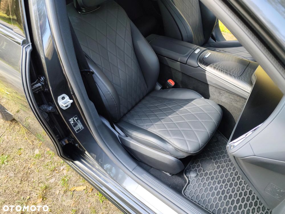 Mercedes-Benz Klasa E 220 d mHEV AMG 9G-Tronic - 8