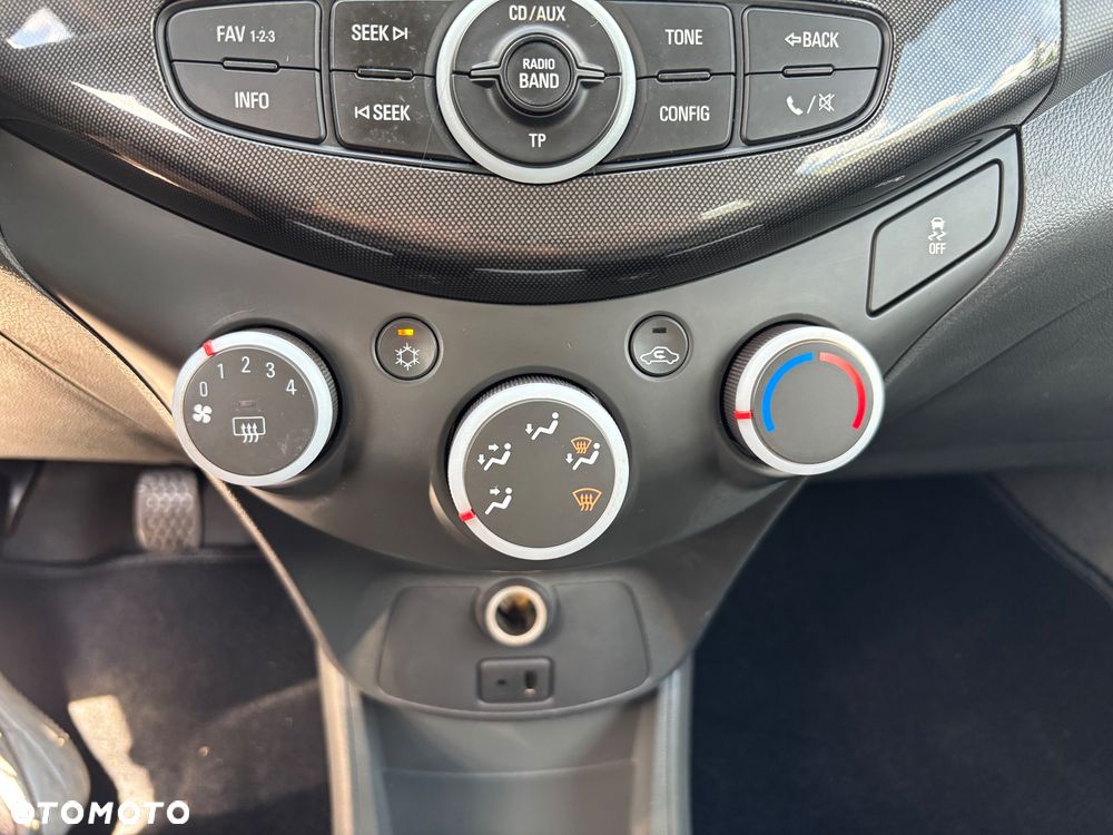 Chevrolet Spark 1.2 LT - 22