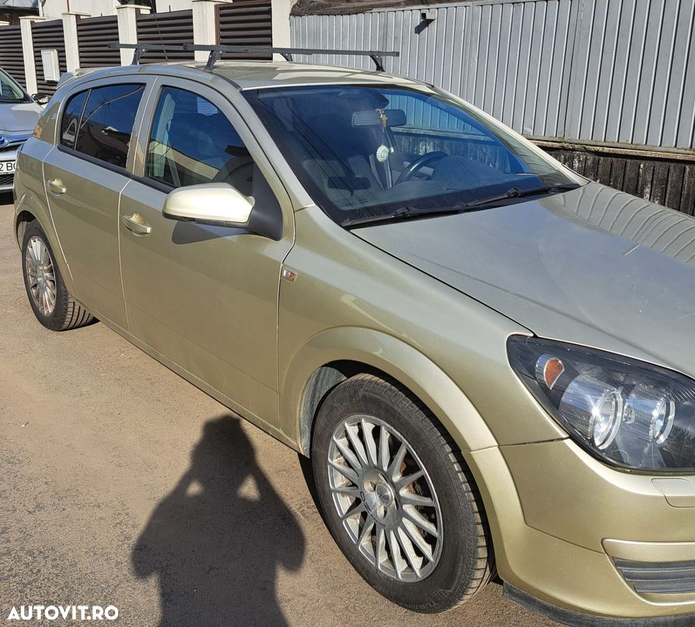 Opel Astra 1.6i Sport - 4