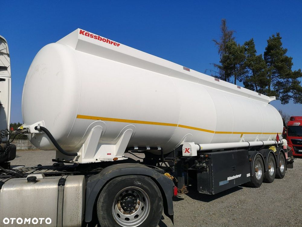 Kassbohrer Cysterna Paliwowa LGBF 4 Komorowa Mało Używana Super Stan! - 1