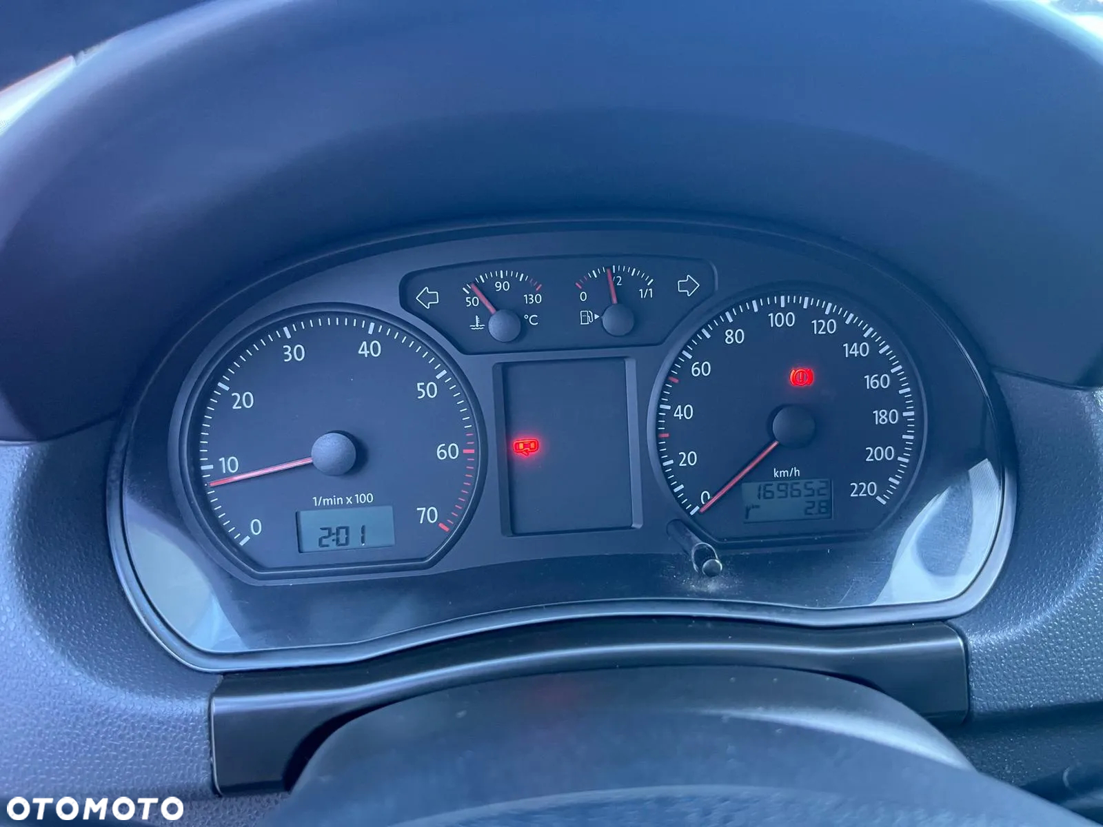 Volkswagen Polo 1.4 16V Comfortline - 12