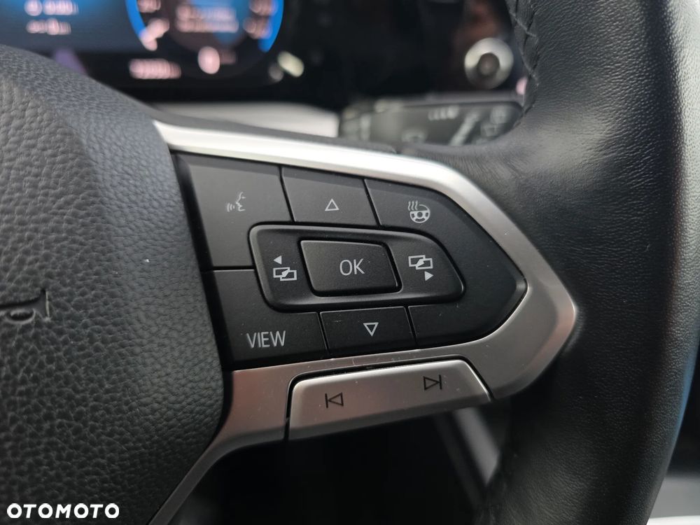 Volkswagen Golf - 26