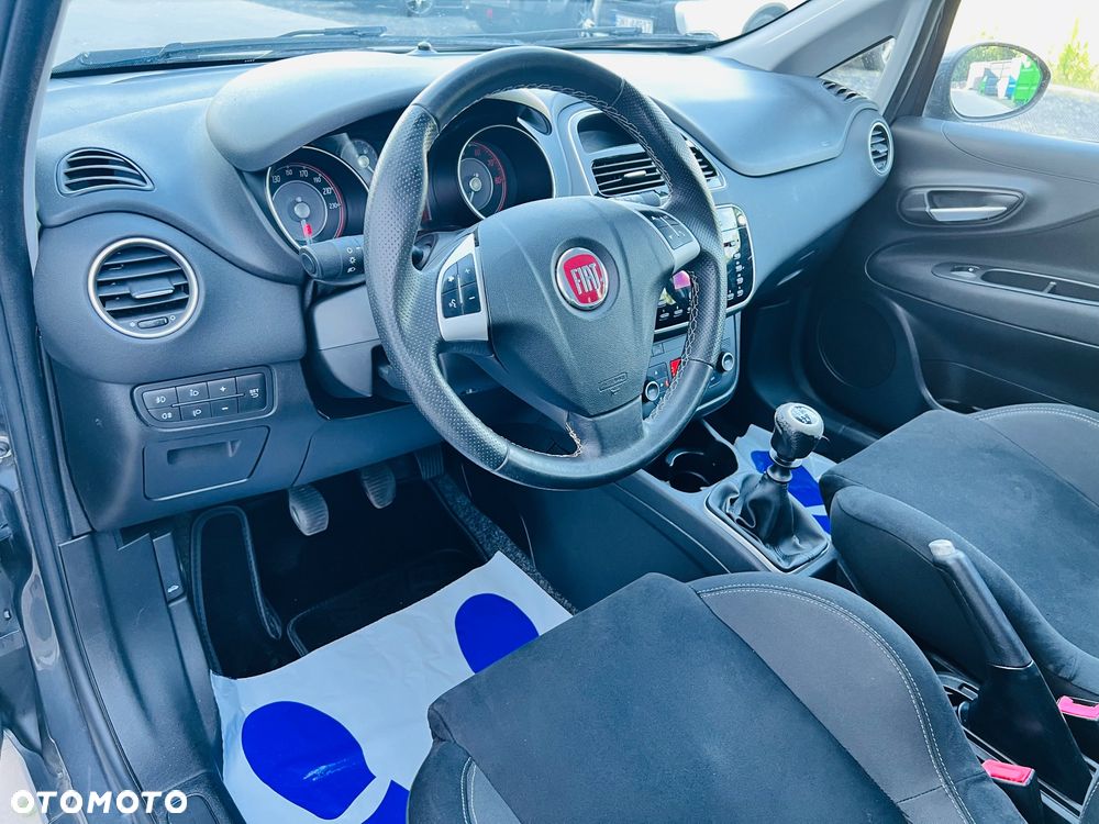 Fiat Punto Evo 1.2 8V Lounge - 23