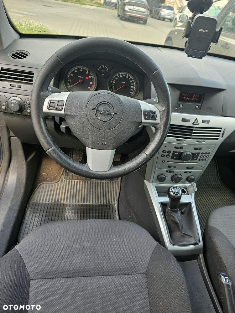 Opel Astra - 4