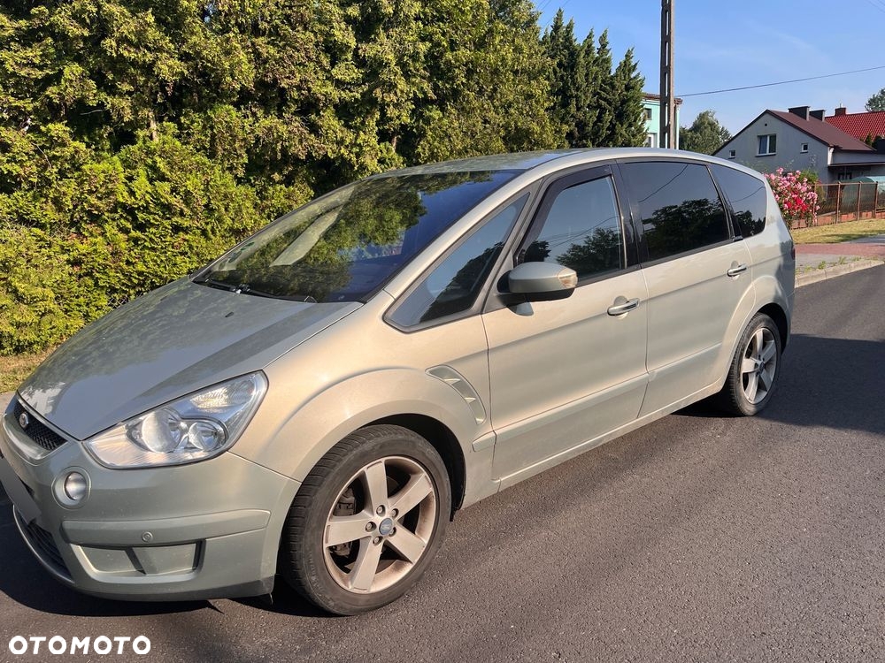 Ford S-Max - 9