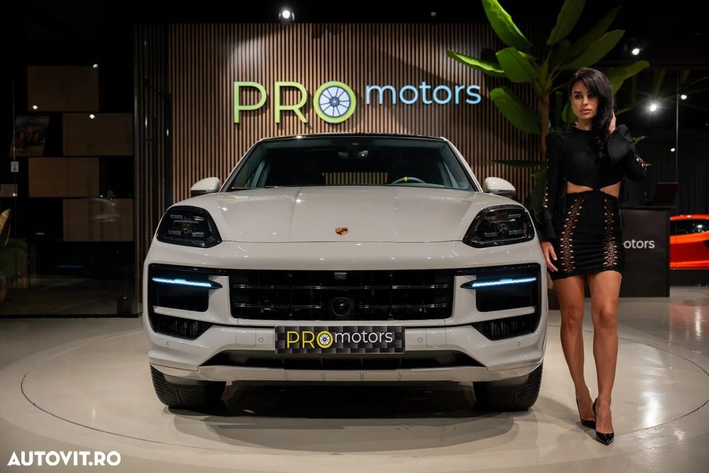 PORSCHE Cayenne Coupe 2023 — imagine 9