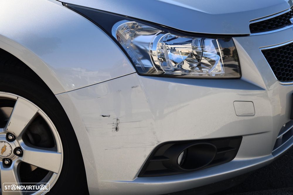 Chevrolet Cruze 1.6 LT - 26