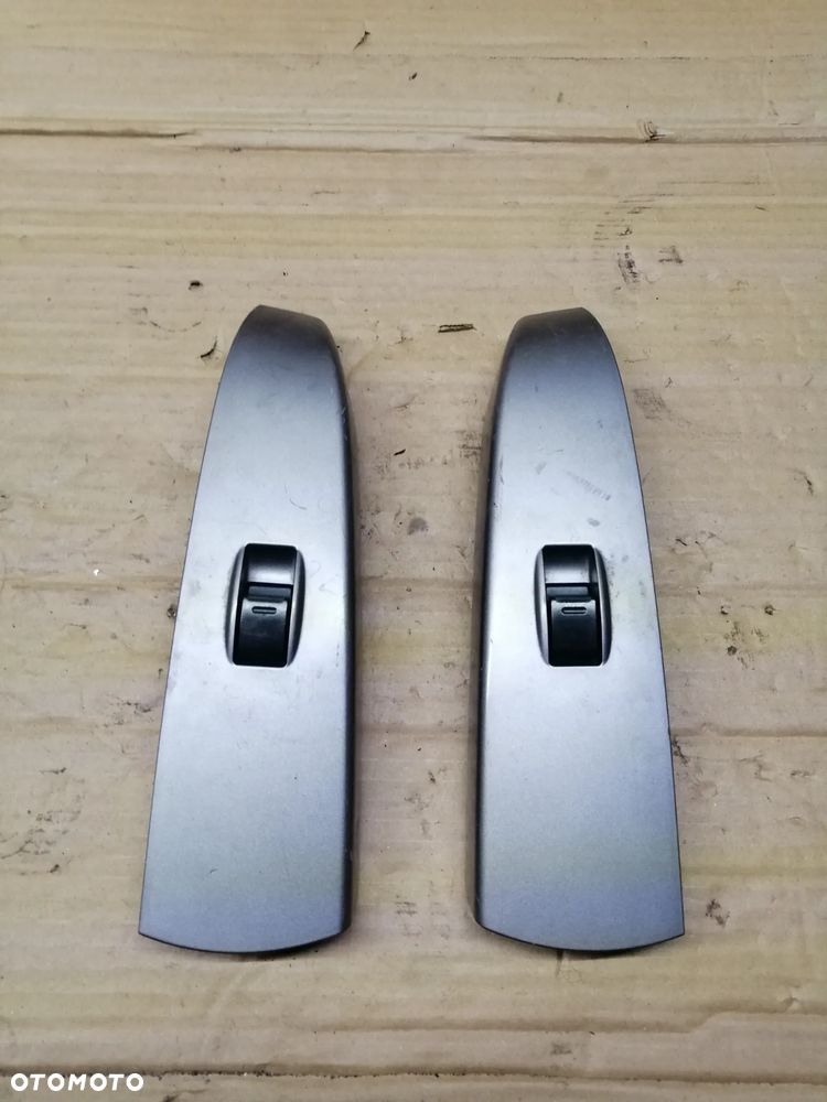 Toyota Prius II panele sterowania szyb komplet - 2