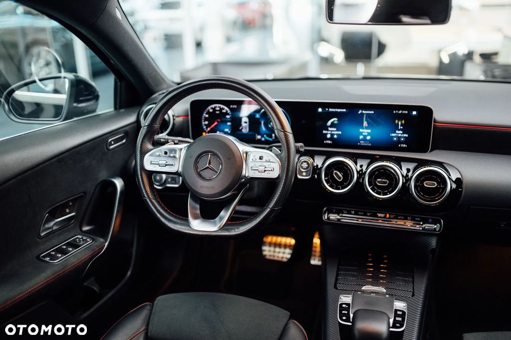 Mercedes-Benz Klasa A 200 7G-DCT - 19