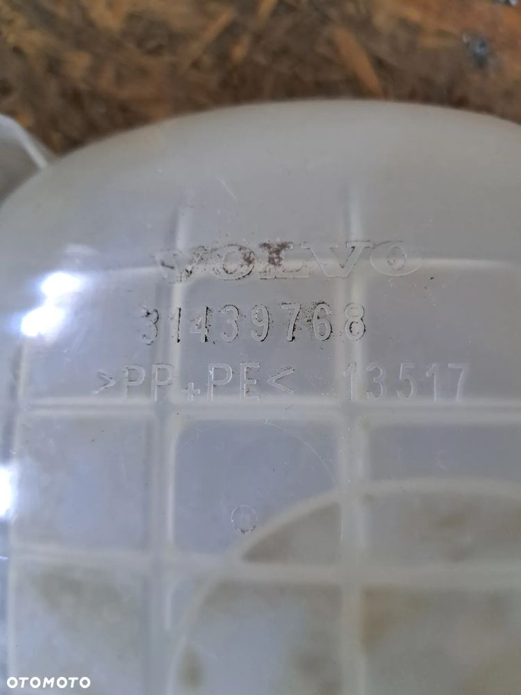 ZBIORNICZEK WYRÓWNAWCZY VOLVO XC40 31439768 - 4