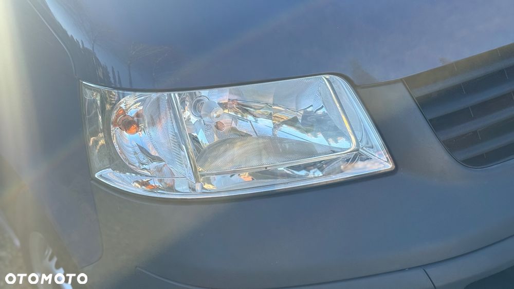 Volkswagen Transporter Caravelle Kurz (5.Si.) - 17