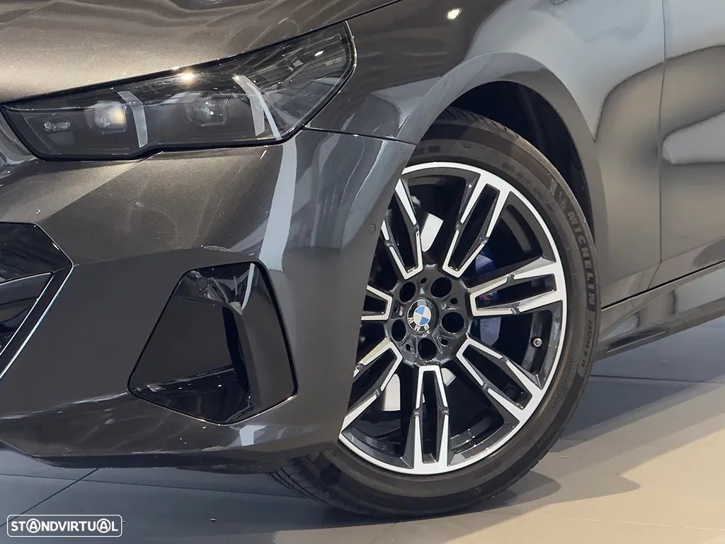 BMW 520 d Pack Desportivo M - 6