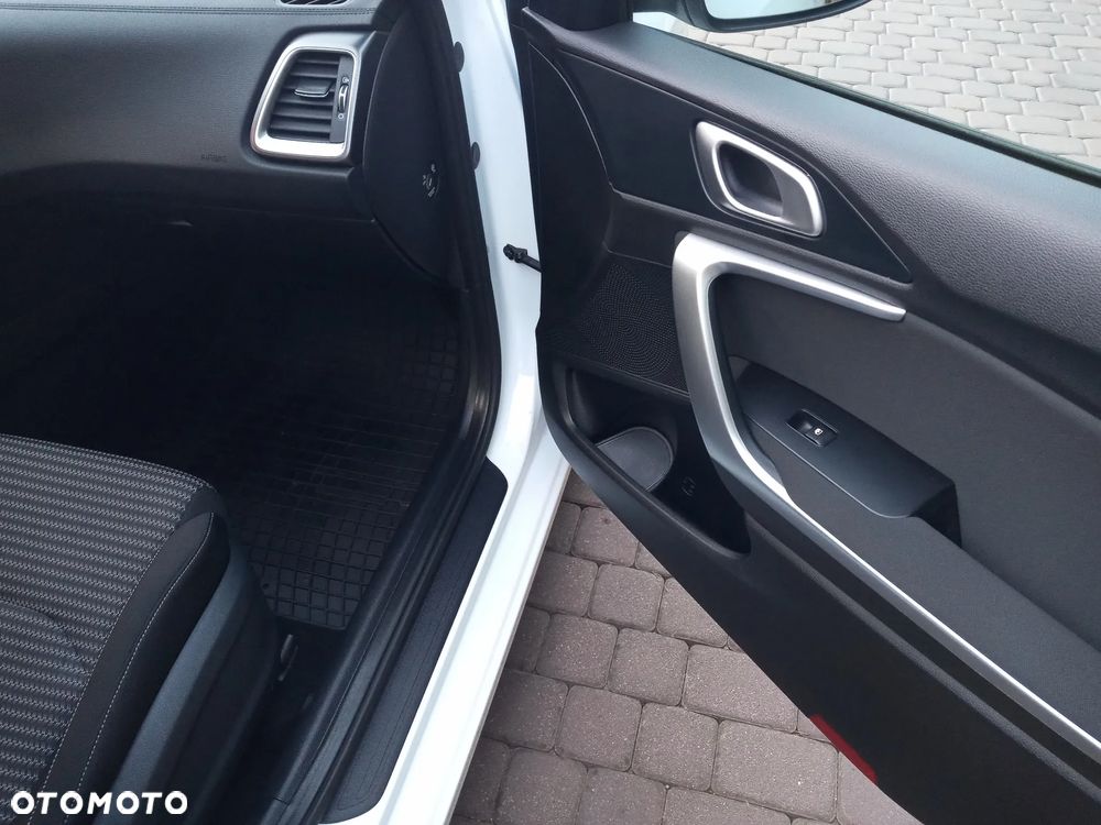 Kia Ceed 1.5 T-GDI M - 28
