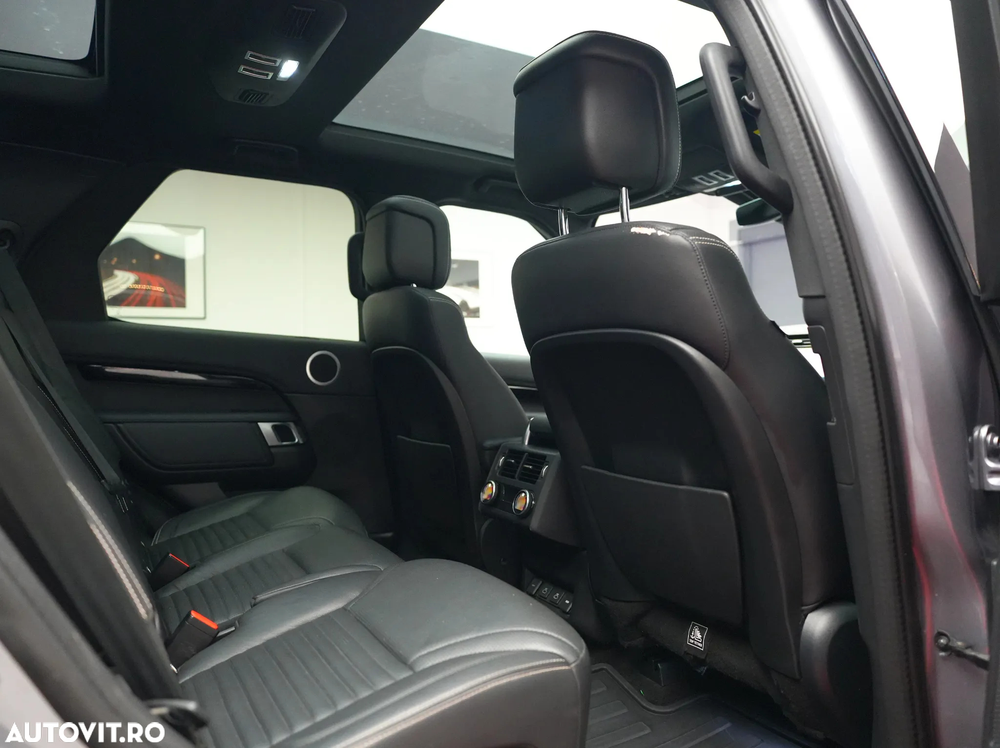 Land Rover Discovery 3.0 D250 MHEV SE - 20