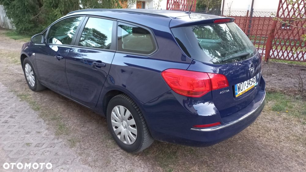 Opel Astra 1.6 CDTI Essentia - 2