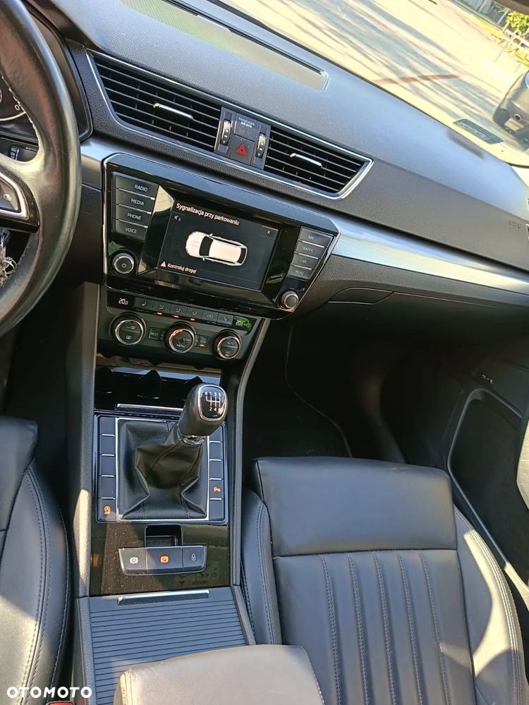 Skoda Superb 2.0 TDI Ambition - 9
