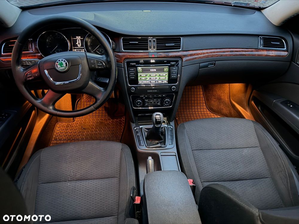 Skoda Superb 1.8 TSI 4x4 Platinum - 15