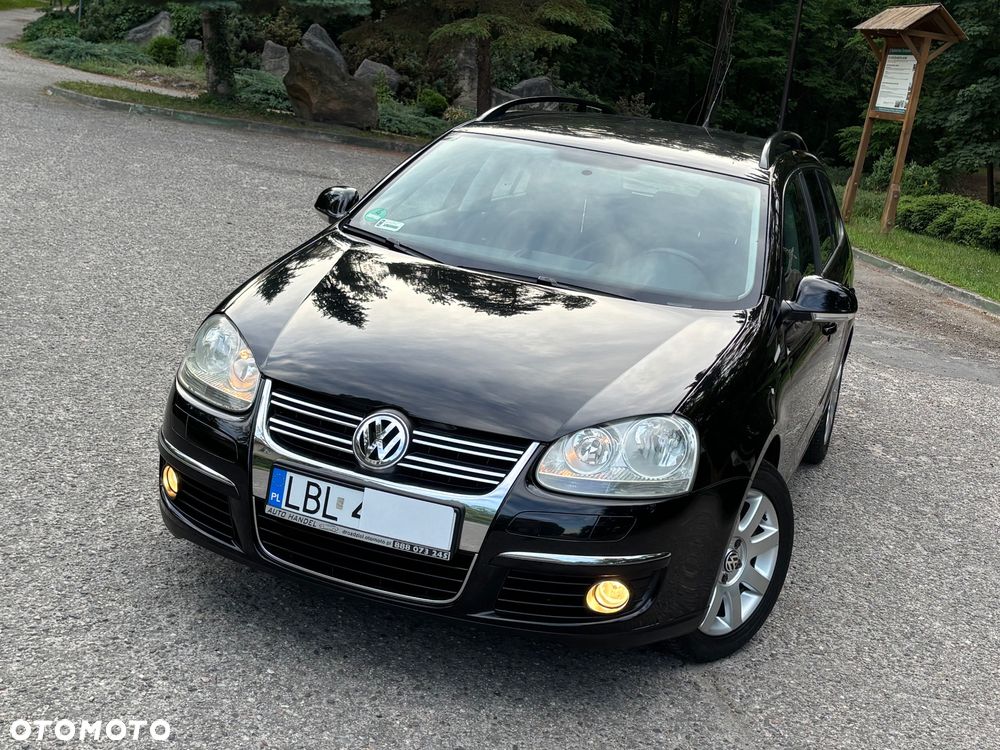 Volkswagen Golf - 1