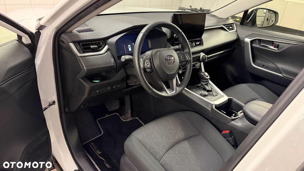 Toyota RAV4 - 7