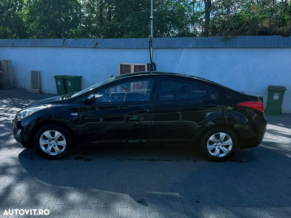 Hyundai Elantra 1.6 MPi - 5