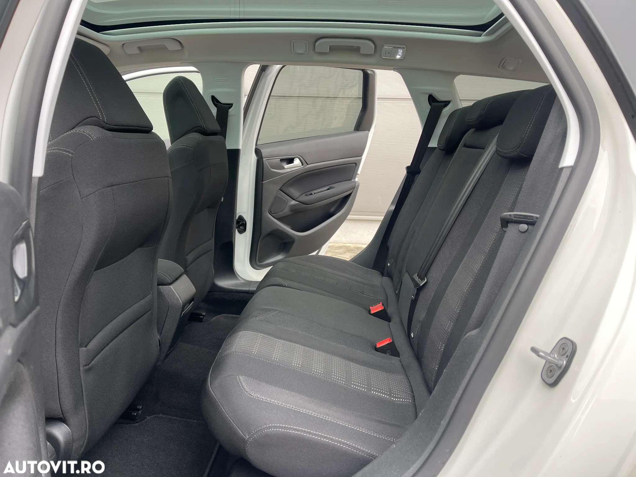 Peugeot 308 SW BlueHDi 120 Stop & Start Business-Line - 30
