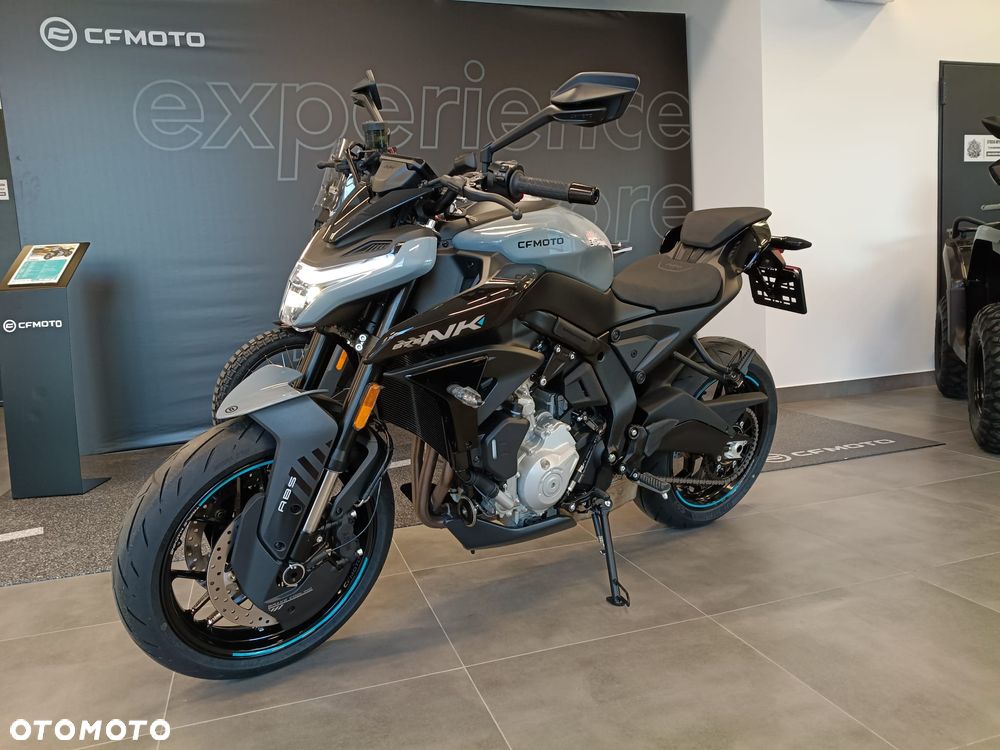 CFMoto 675NK - 1