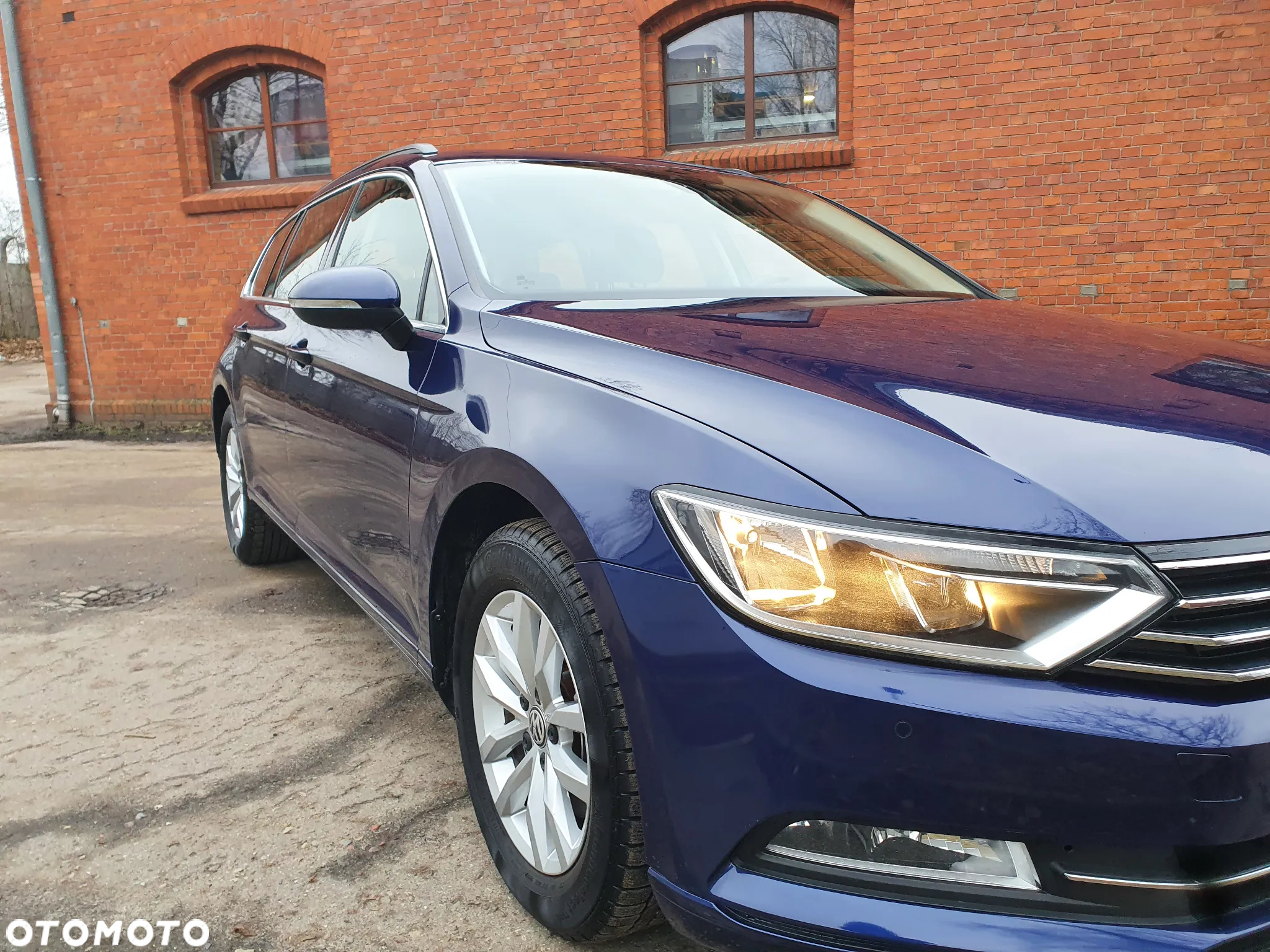 Volkswagen Passat 2.0 TDI BMT Comfortline DSG - 2