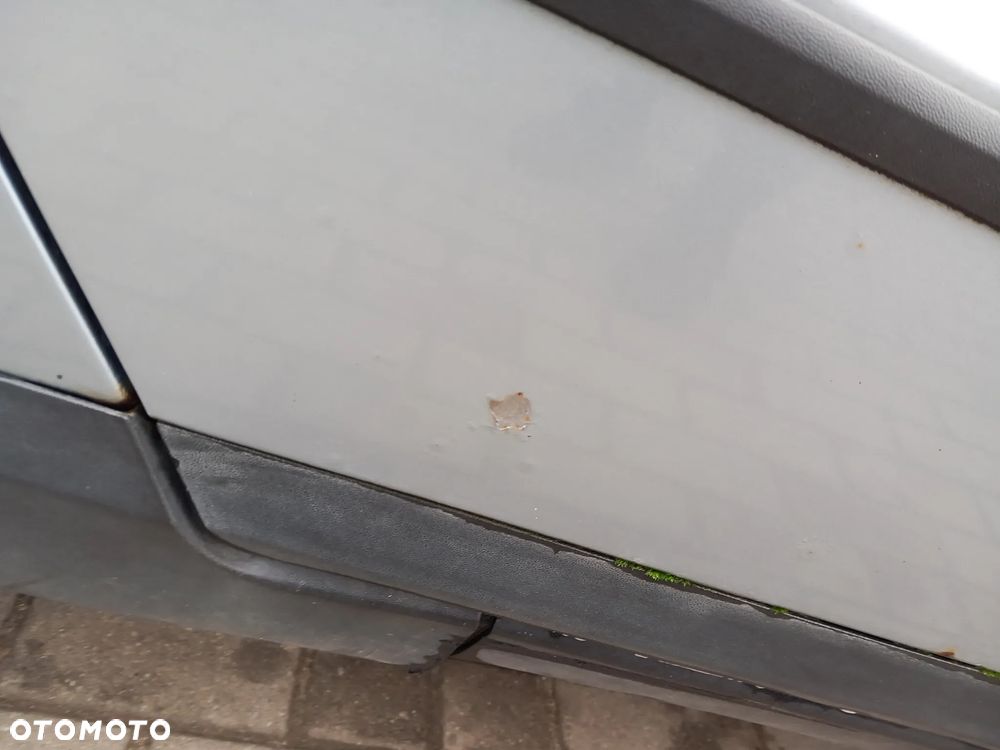 VW PASSAT B6 DRZWI PRAWE TYLNE PRAWY TYŁ KOMBI KOLOR: LB5M - 7