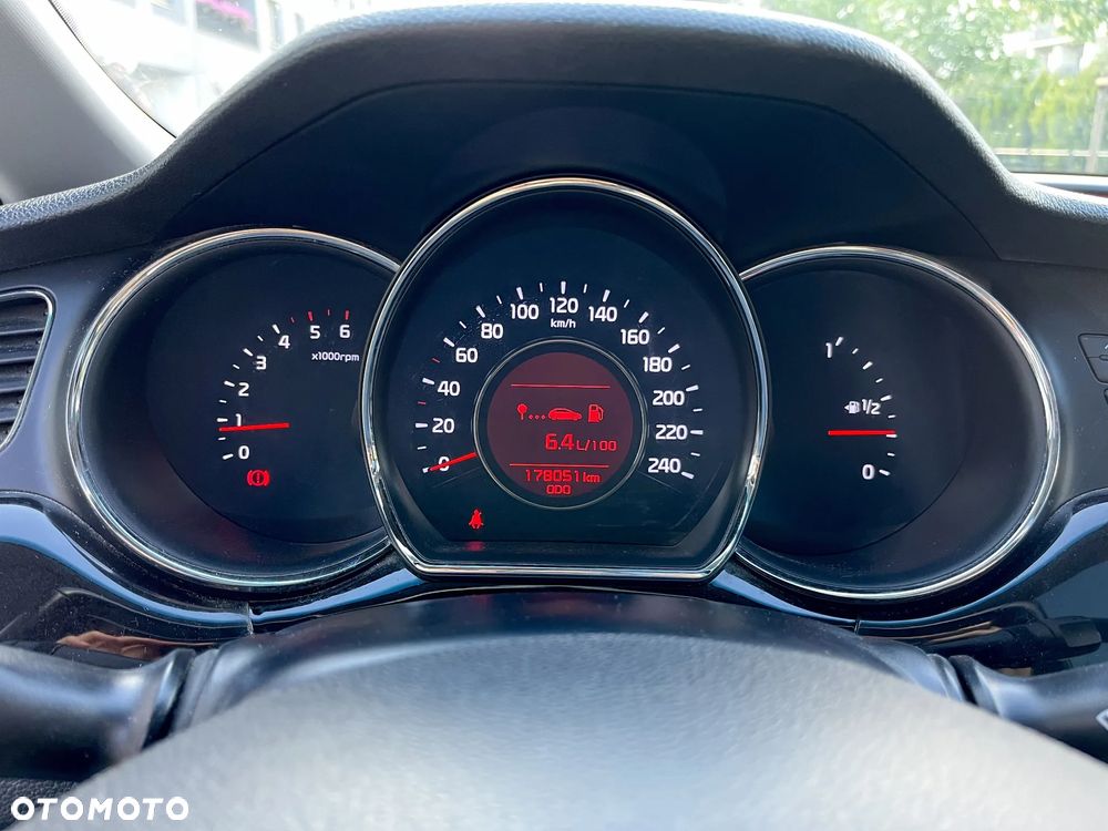 Kia Ceed 1.6 CRDi L - 10