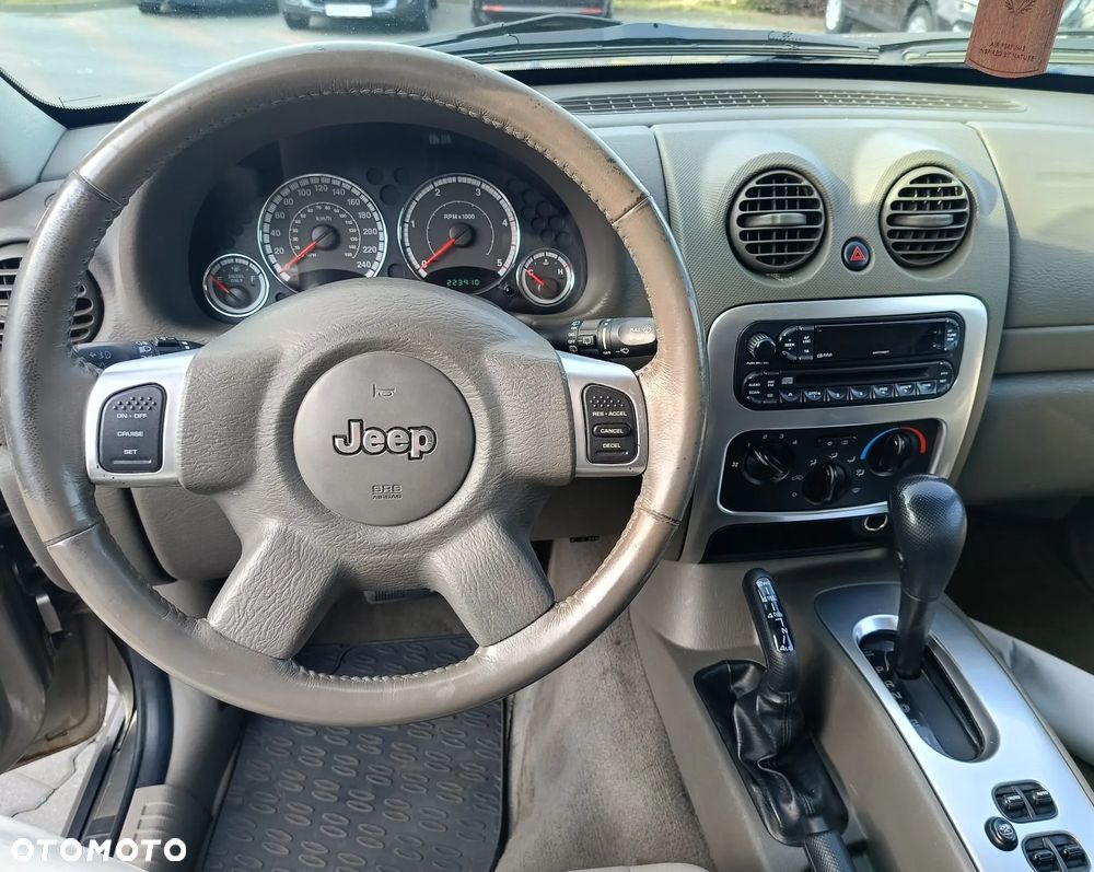 Jeep Cherokee 2.8 CRD Limited - 9