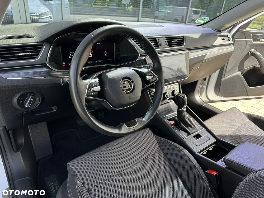 Skoda Superb 2.0 TDI SCR Style DSG - 10