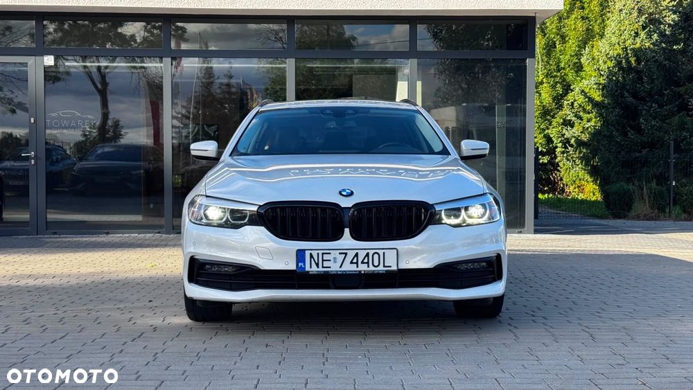 BMW 5 Series 2020 photo 2