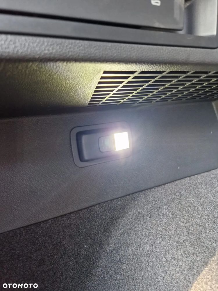 Volkswagen Tiguan - 27