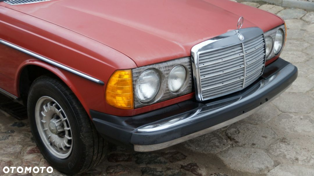 Mercedes-Benz W123 - 31