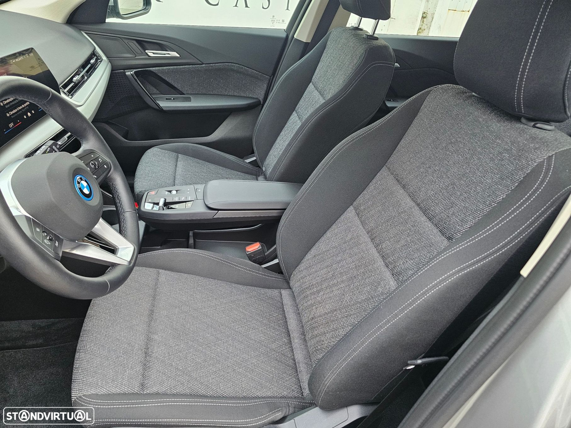 BMW iX1 eDrive20 - 16