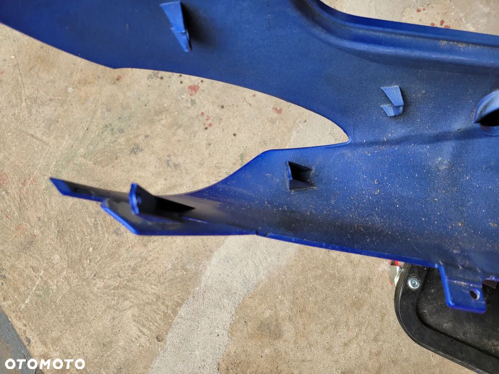 Owiewka, osłona, bok, boczek Honda PS PES 125 150 - 19