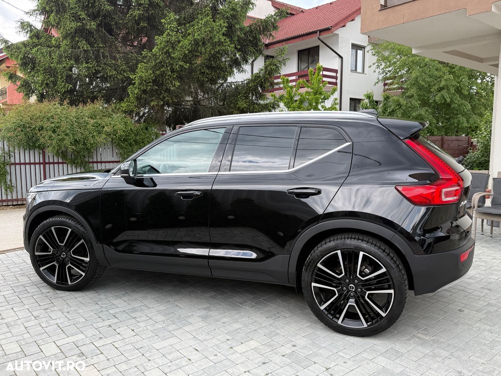 Volvo XC 40 B4 AT8 AWD Mild Hybrid Inscription - 11