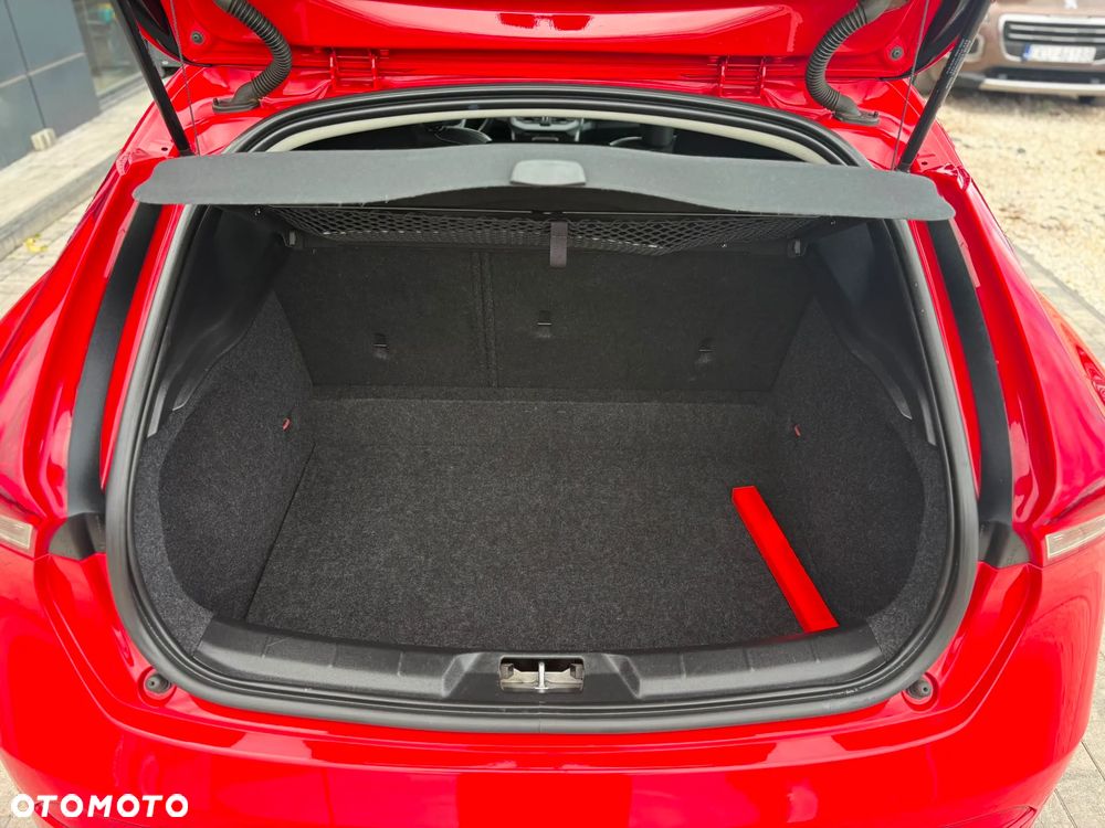 Volvo V40 D2 Kinetic - 12