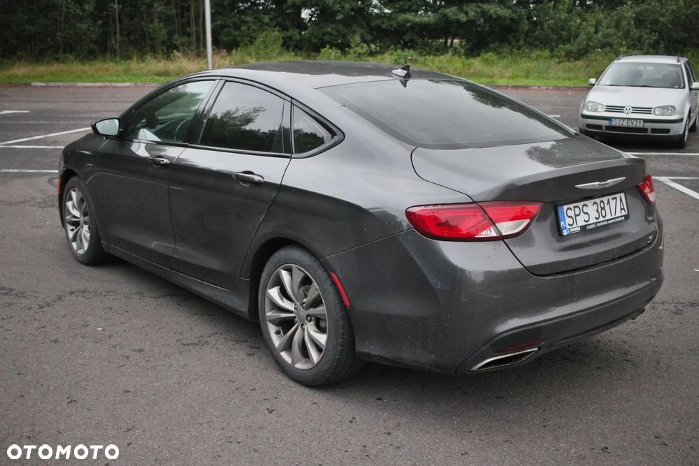 Chrysler 200 - 7