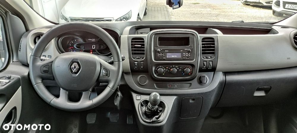 Renault Trafic - 26