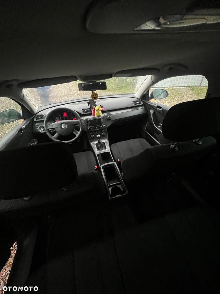 Volkswagen Passat 2.0 TDI Comfortline - 5