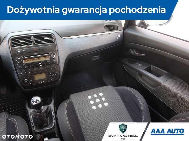 Fiat Grande Punto - 10