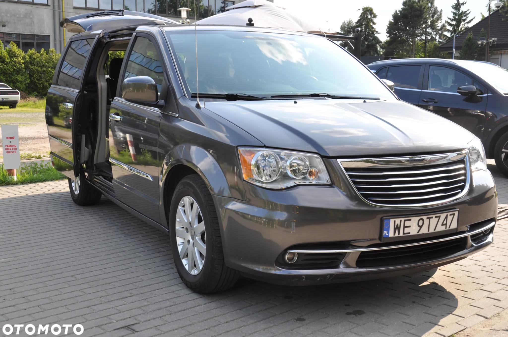 Chrysler Town & Country 3.6 Touring - 2