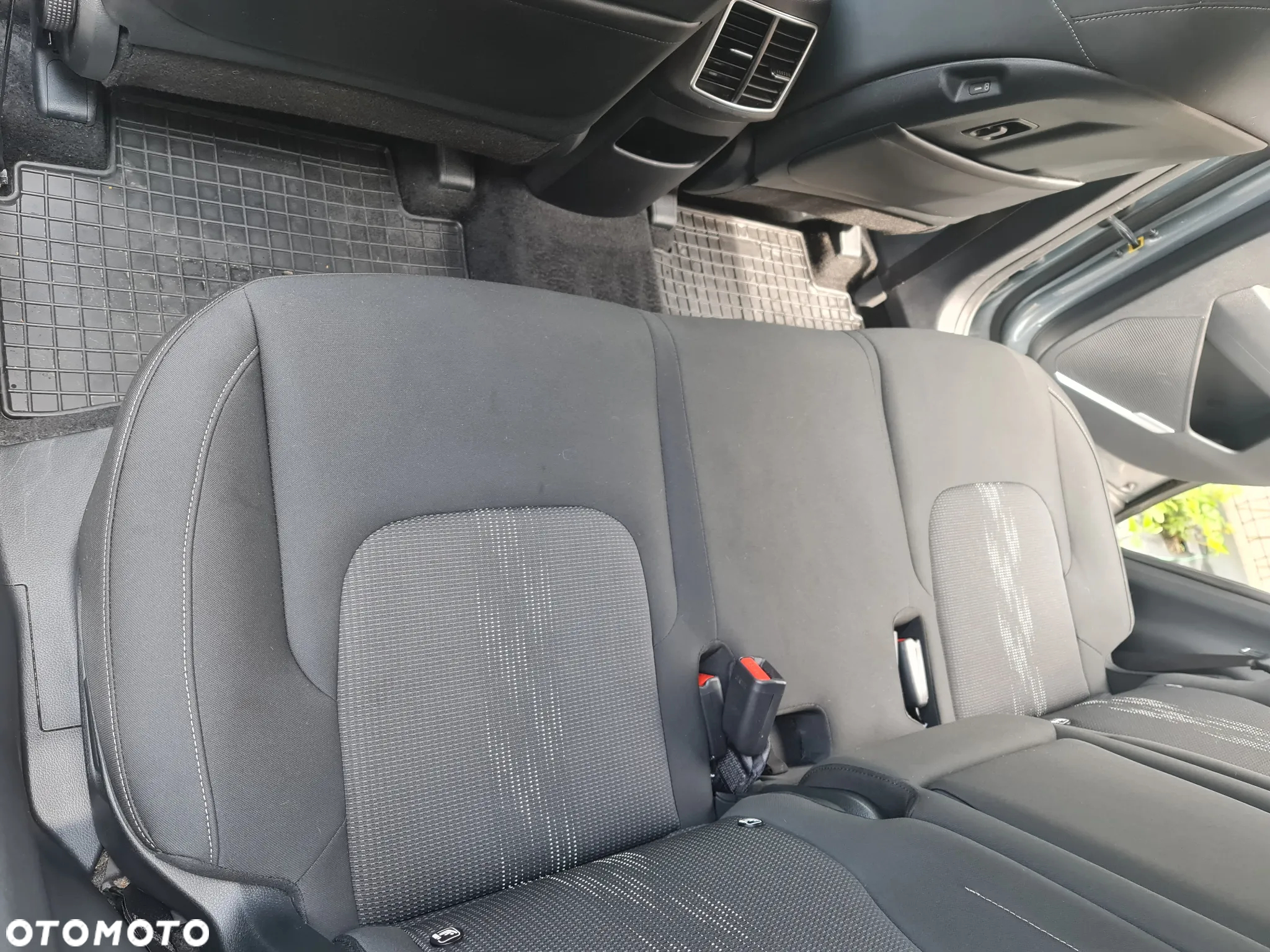 Kia Sportage - 12