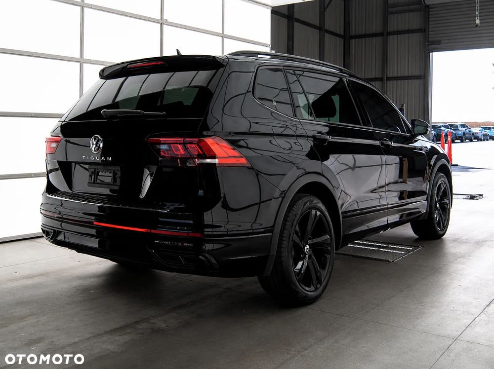 Volkswagen Tiguan - 4