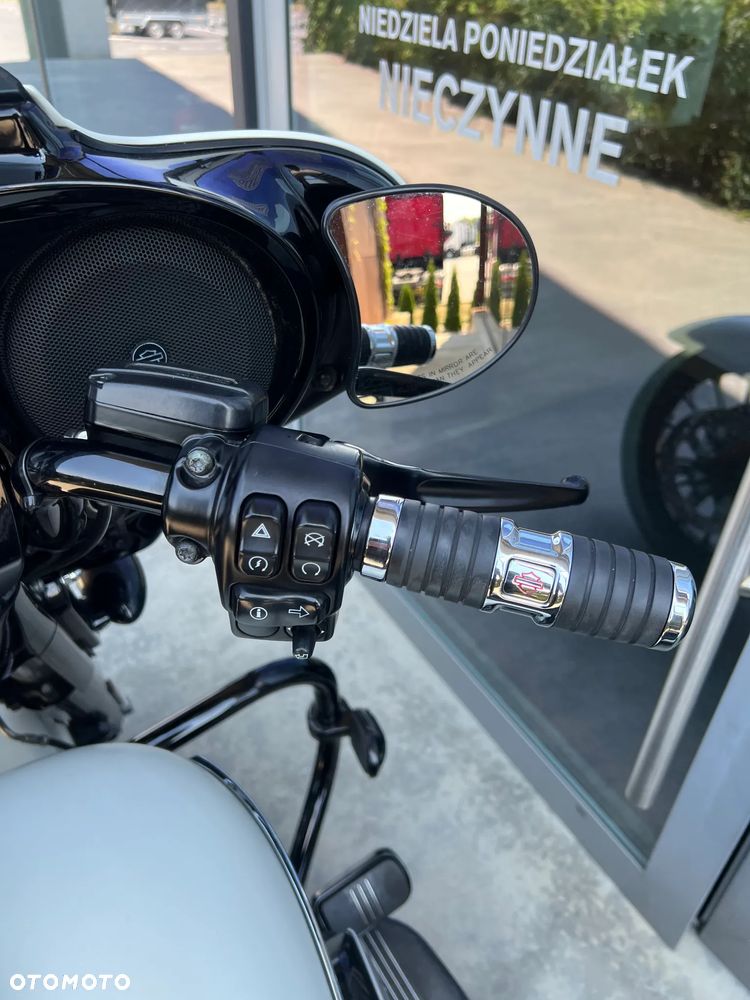 Harley-Davidson Touring Street Glide - 6