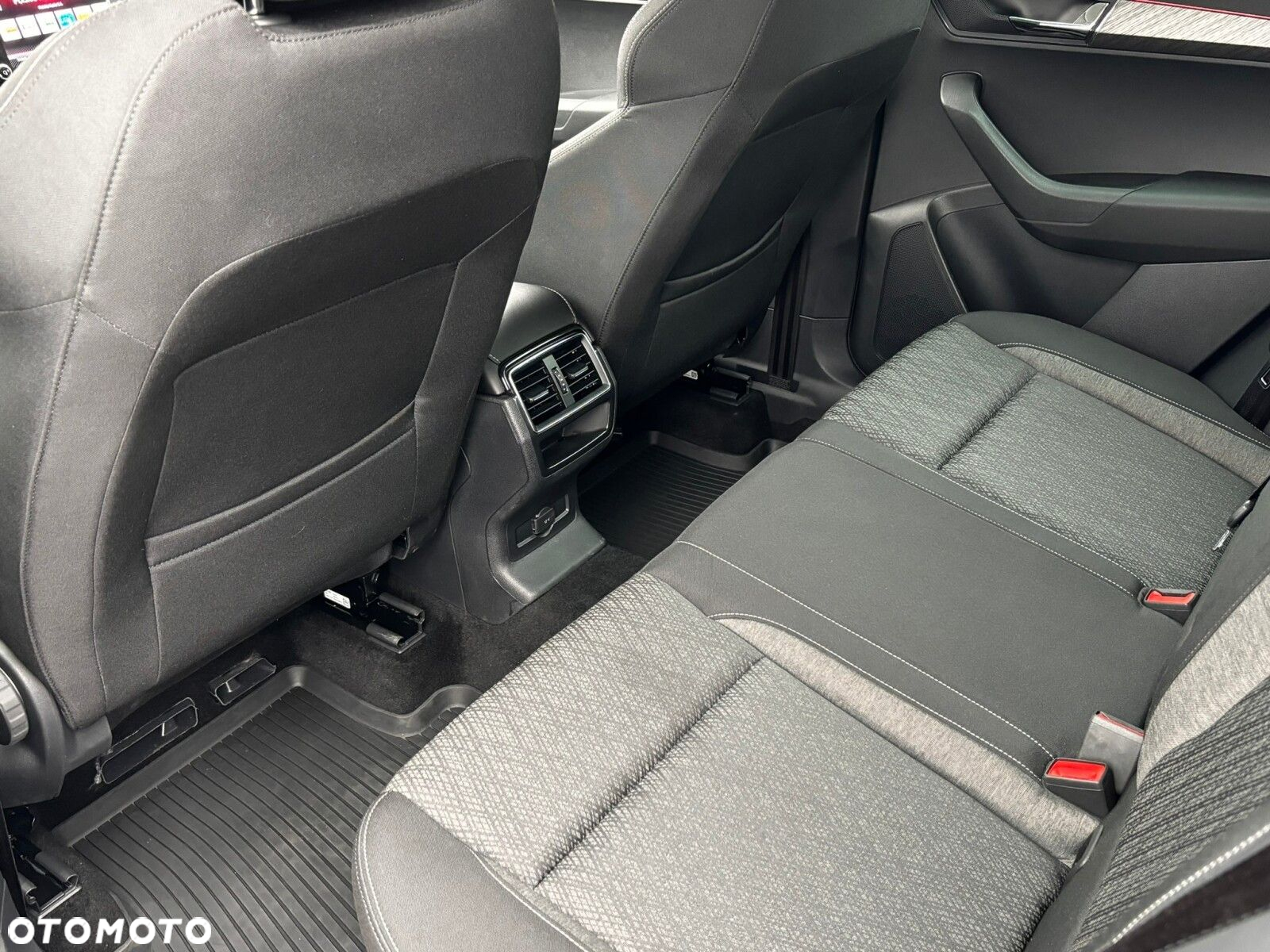 Skoda Karoq - 25